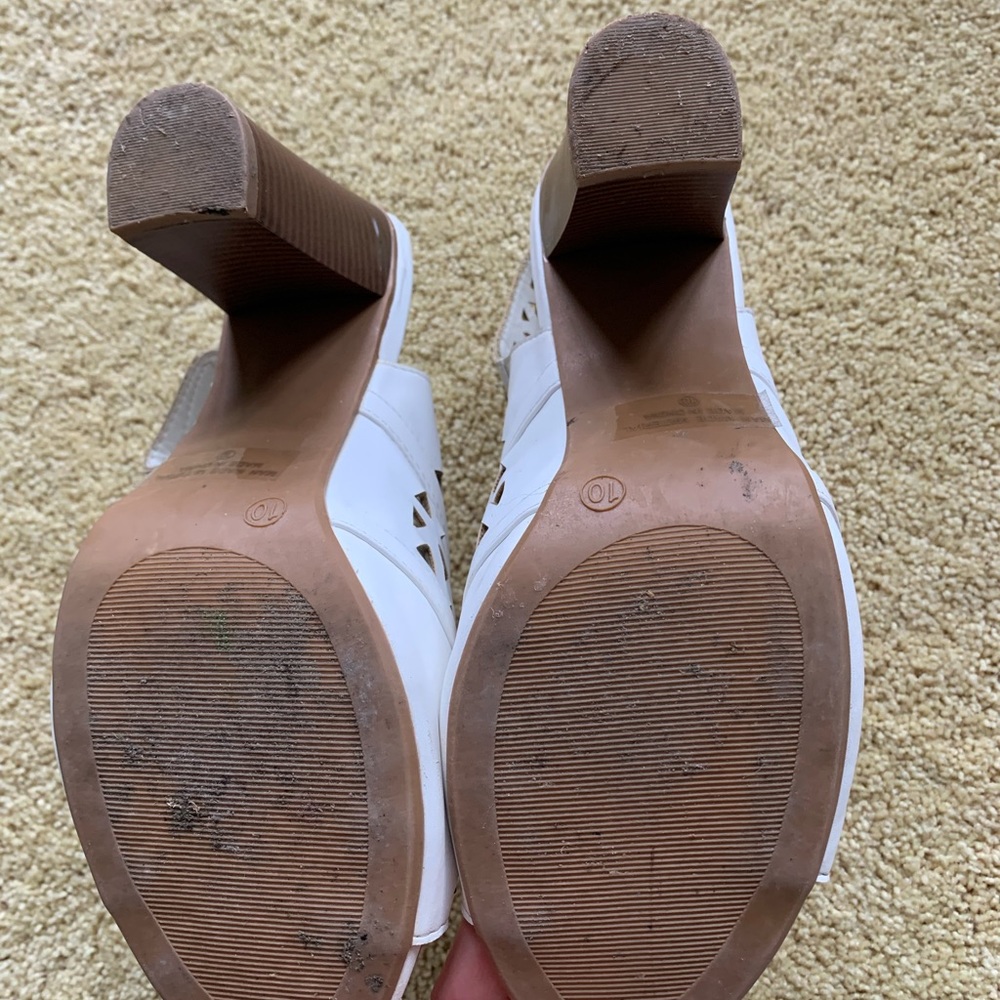 Trends Up Collection Heels - Picture 3 of 3